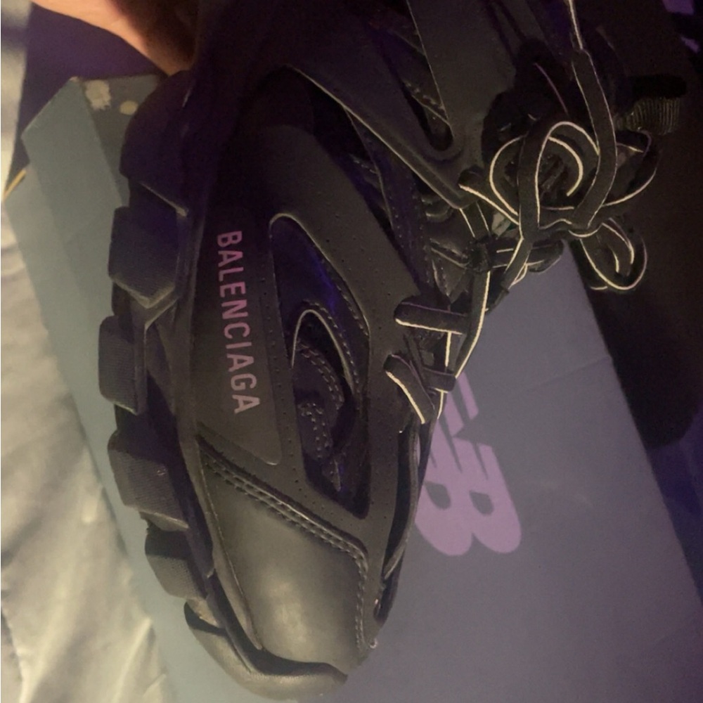 Selling these balenciaga good condition worn twice - Picture 3 of 6